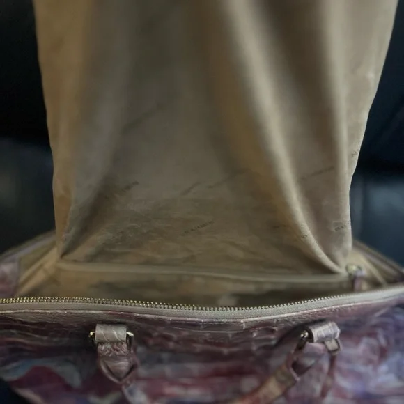 Authentic Brahmin Blue and Red Shoulder Bag with Textured Finish - Picture 8 of 13